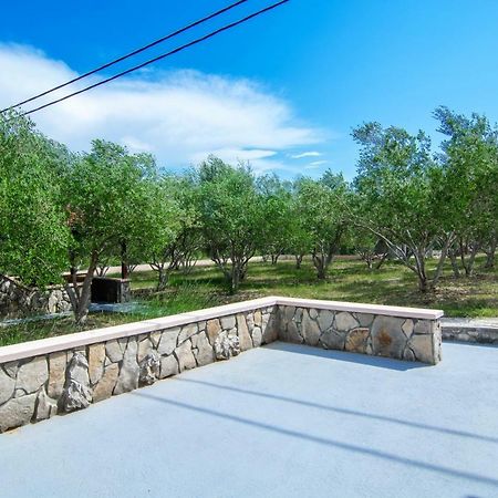 Vacation House Maslina Rupalj Екстериор снимка